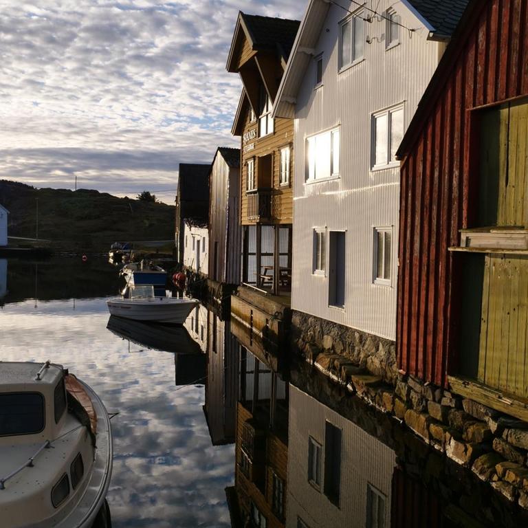 Häuser auf der norwegischen Insel Utsira