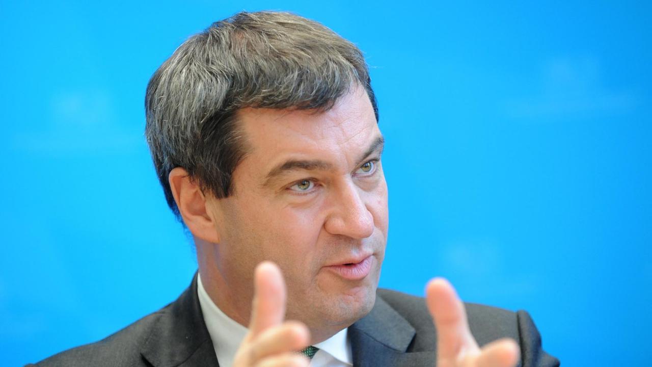 Der bayerische Finanz- und Heimatminister Markus Söder (CSU), aufgenommen am 05.12.2013 auf einer Pressekonferenz in München.