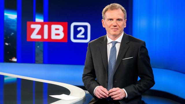 "ZIB 2"-Studio im ORF mit Moderator Armin Wolf
