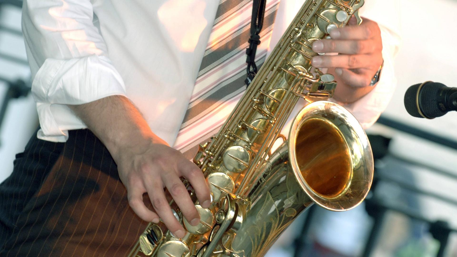 Ein Saxophonspieler Ein Saxophonspieler