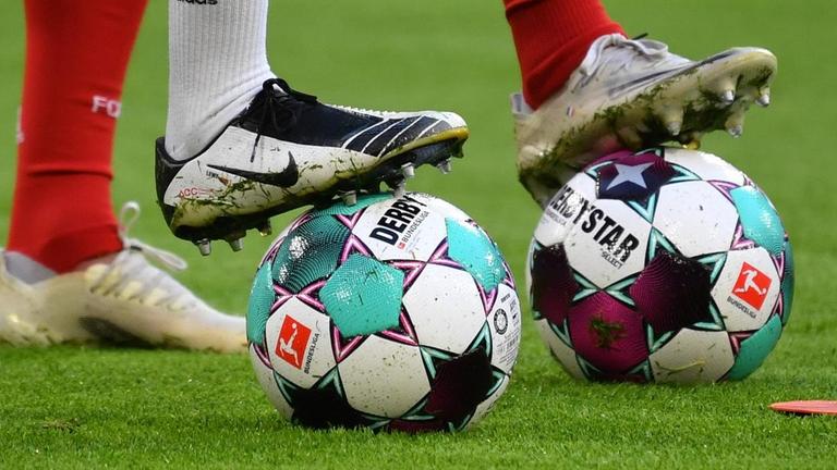 Bälle in der Fußball-Bundesliga Bälle in der Fußball-Bundesliga