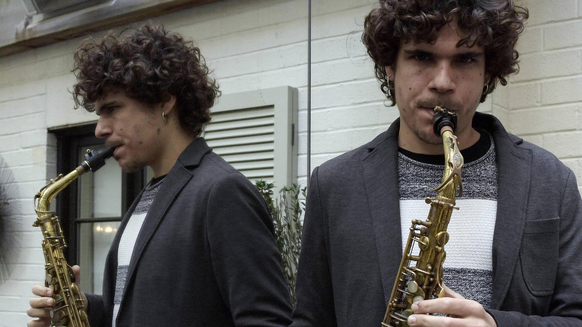 Der Musiker Antonio Lizana. Der Musiker Antonio Lizana.
