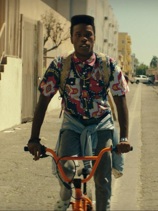 Shameik Moore (M) als Malcolm, Tony Revolori (l) als Jib und Kiersey Clemons (r) als Diggy in einer Szene aus dem Kinofilm "Dope"