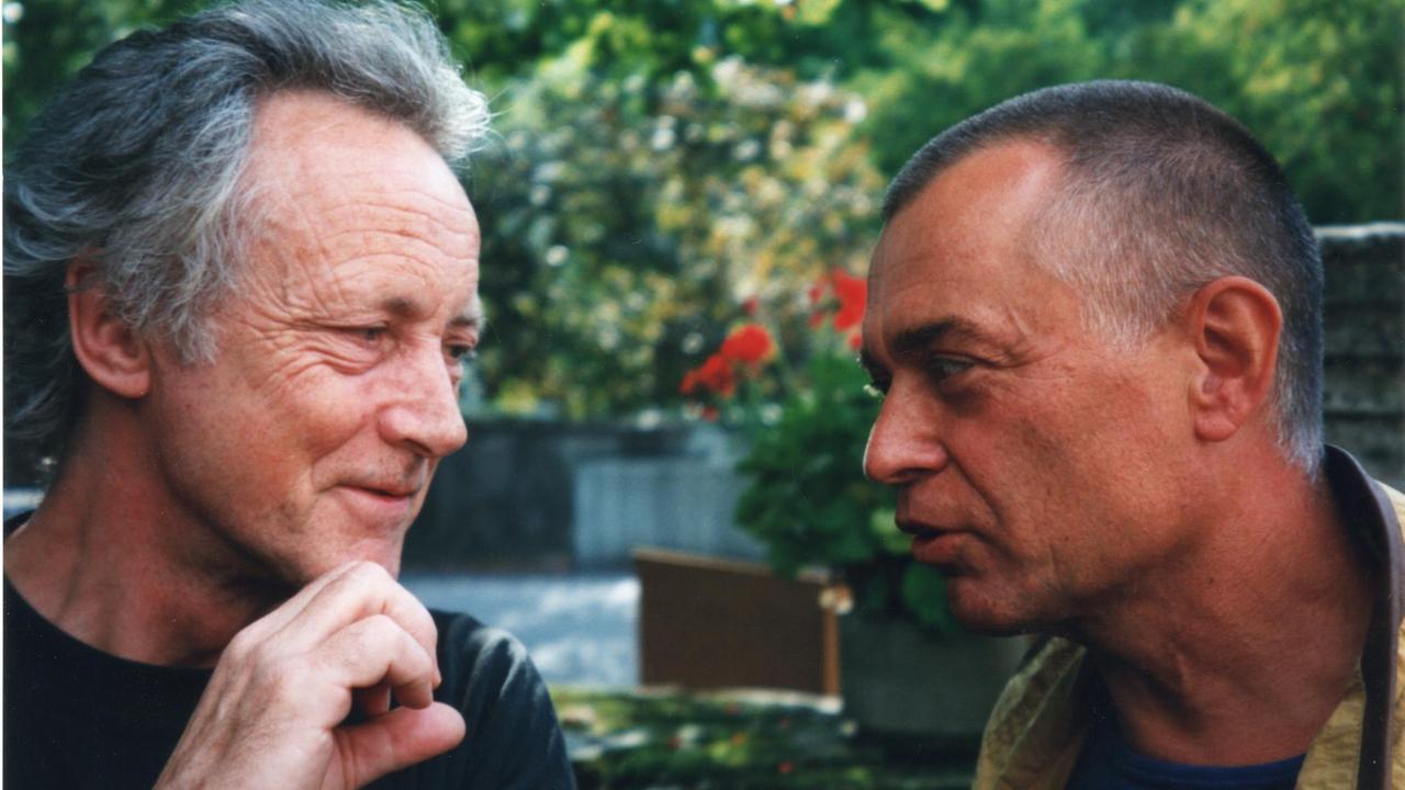 Die Komponisten Hans Wüthrich und Mathias Spahlinger unterhalten sich Die Komponisten Hans Wüthrich und Mathias Spahlinger unterhalten sich
