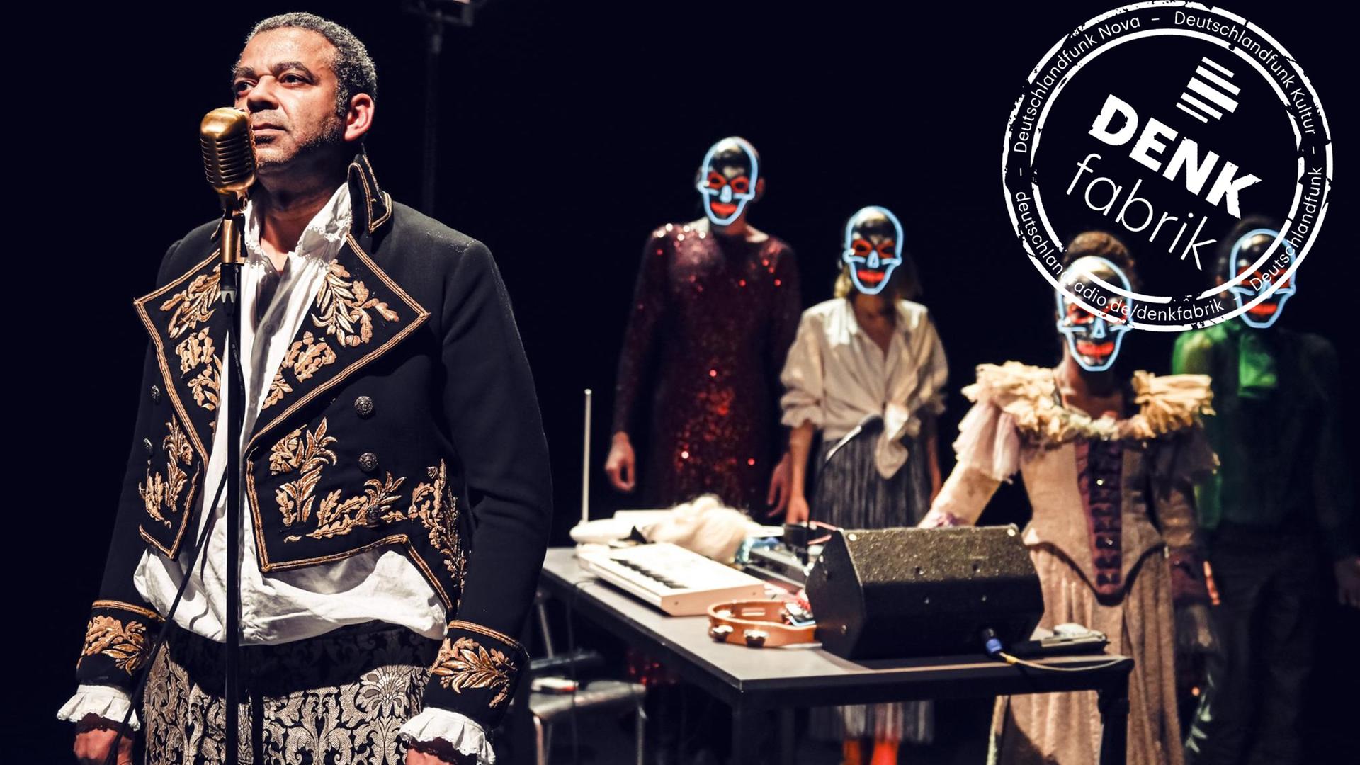 Die Verlobung in St. Domingo - Ein Widerspruch von Necati Öziri gegen Heinrich von Kleist Uraufführung Premiere am 4. April 2019, Schauspielhaus Zürich,Schiffbau/Box Regie Sebastian Nübling / Bühne Muriel Gerstner / Kostüme Pascale Martin / Musik Lars Wittershagen / Live-Kamera Robin Nidecker Mit: Maryam Abu Khaled Dominic Hartmann Kenda Hmeidan Dagna Litzenberger Vinet Falilou Seck Eine Koproduktion mit dem Maxim Gorki Theater Berlin Die Verlobung in St. Domingo - Ein Widerspruch von Necati Öziri gegen Heinrich von Kleist Uraufführung Premiere am 4. April 2019, Schauspielhaus Zürich,Schiffbau/Box Regie Sebastian Nübling / Bühne Muriel Gerstner / Kostüme Pascale Martin / Musik Lars Wittershagen / Live-Kamera Robin Nidecker Mit: Maryam Abu Khaled Dominic Hartmann Kenda Hmeidan Dagna Litzenberger Vinet Falilou Seck Eine Koproduktion mit dem Maxim Gorki Theater Berlin