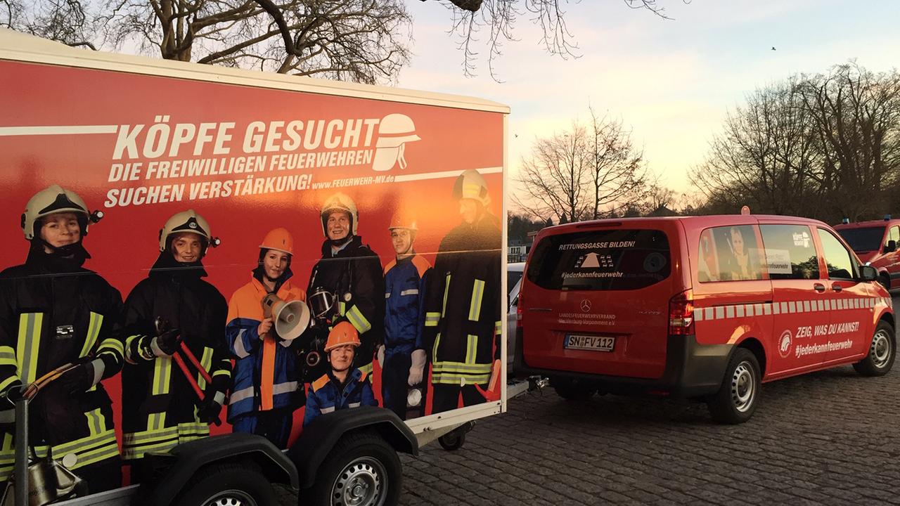 Die Feuerwehren in Mecklenburg-Vorpommern suchen Verstärkung. Die Feuerwehren in Mecklenburg-Vorpommern suchen Verstärkung.