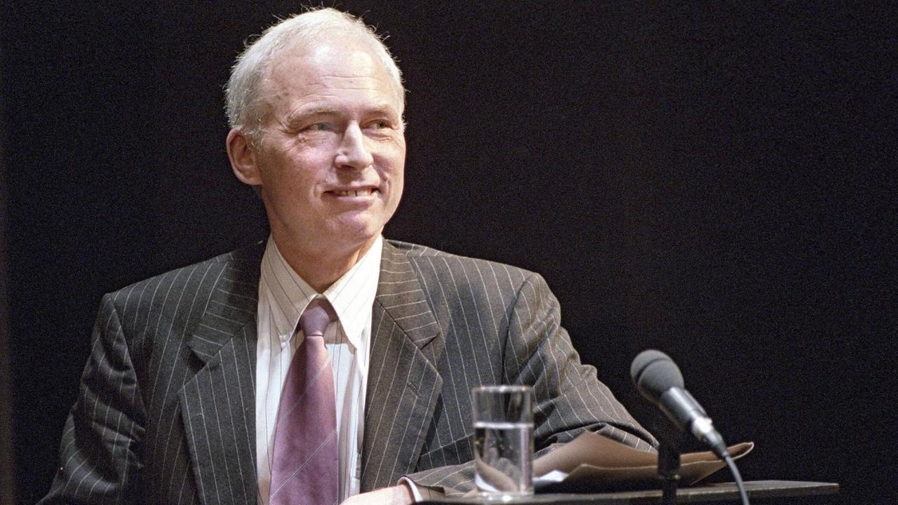 Der Literaturwissenschaftler Nicholas Boyle (12.2.2006). Der Literaturwissenschaftler Nicholas Boyle (12.2.2006).