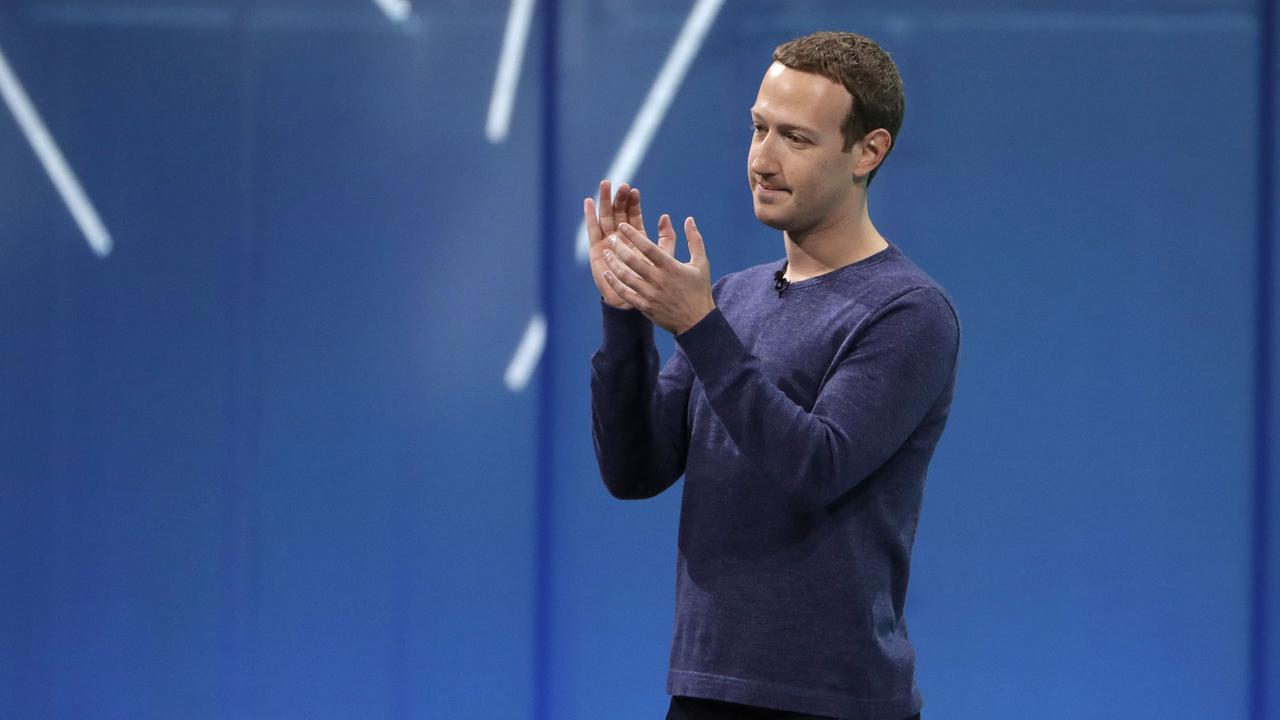 Facebook CEO Mark Zuckerberg Facebook CEO Mark Zuckerberg