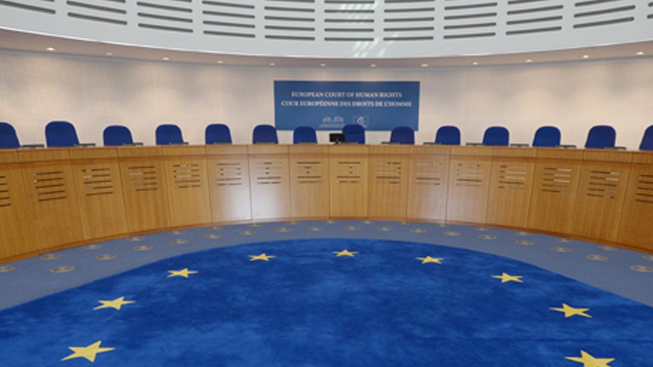 Der Gerichtssaal des Europäischen Gerichtshofs für Menschenrechte (EGMR) Der Gerichtssaal des Europäischen Gerichtshofs für Menschenrechte (EGMR)