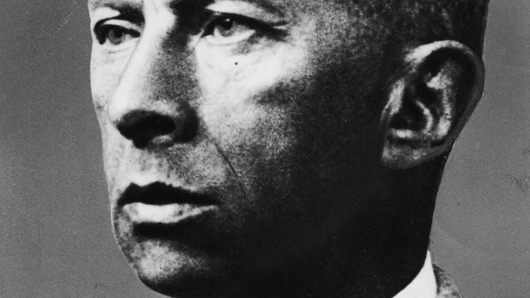 Rudolf Borchardt in einer historischen Porträtfotografie Rudolf Borchardt in einer historischen Porträtfotografie