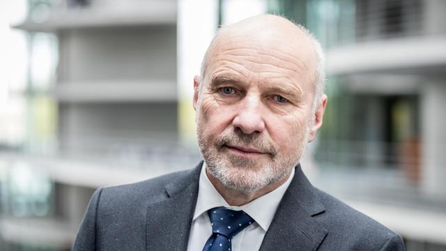 Rainer Arnold, Verteidigungspolitischer Sprecher der SPD, aufgenommen am 10.05.2017 in Berlin.
