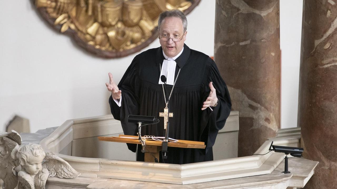 Christian Stäblein, Bischof der Evangelischen Kirche Berlin-Brandenburg-schlesische Oberlausitz, predigt bei einem Gottesdienst in der St. Marienkirche. Christian Stäblein, Bischof der Evangelischen Kirche Berlin-Brandenburg-schlesische Oberlausitz, predigt bei einem Gottesdienst in der St. Marienkirche.