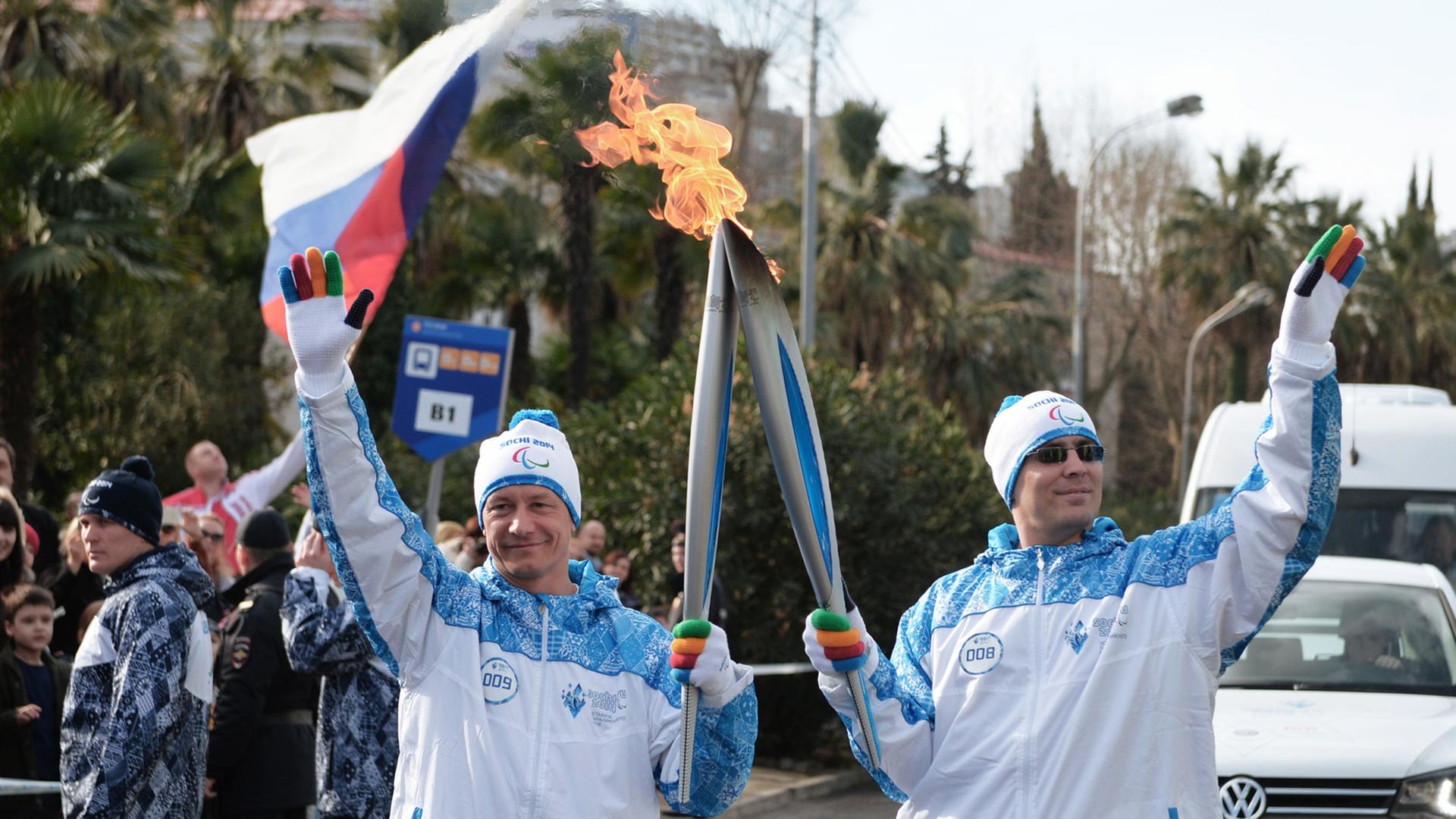 Fröhliche Paralympics in Sotschi, während Gastgeber Russland die Krim annektiert. Fröhliche Paralympics in Sotschi, während Gastgeber Russland die Krim annektiert.