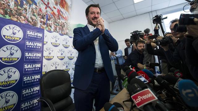 Das Bild zeigt Matteo Salvini, den Chef der Partei Lega.