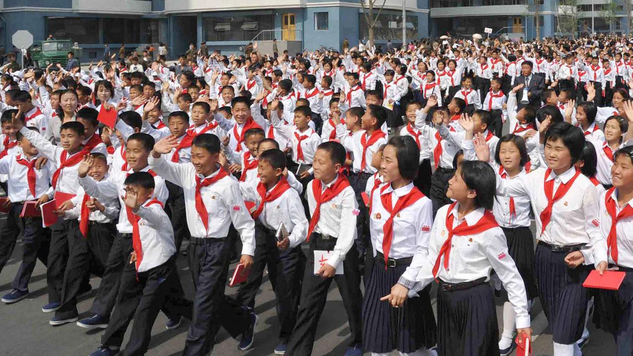 Nordkoreanische Kinder bei einem Besuch in Pjöngjang, 2012
