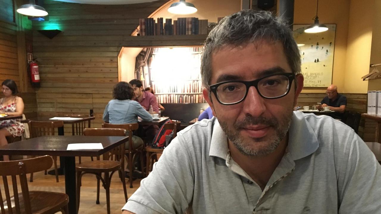 Jordi Amat, katalanischer Sprachwissenschaftler und Zeitungskolumnist Jordi Amat, katalanischer Sprachwissenschaftler und Zeitungskolumnist
