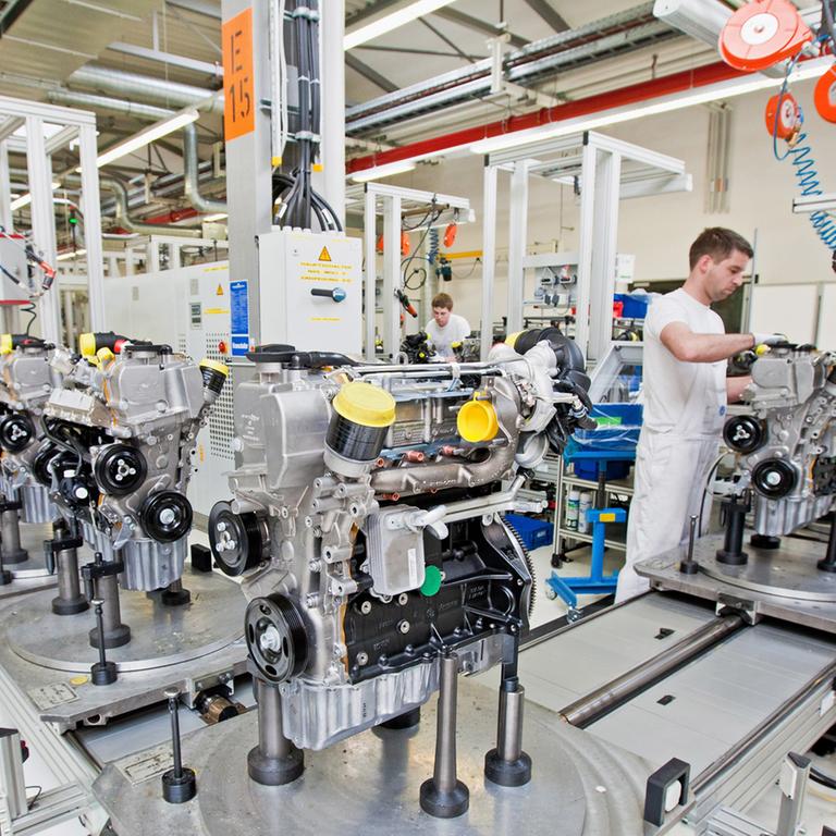 Motorenfertigung im VW-Motorenwerk Chemnitz