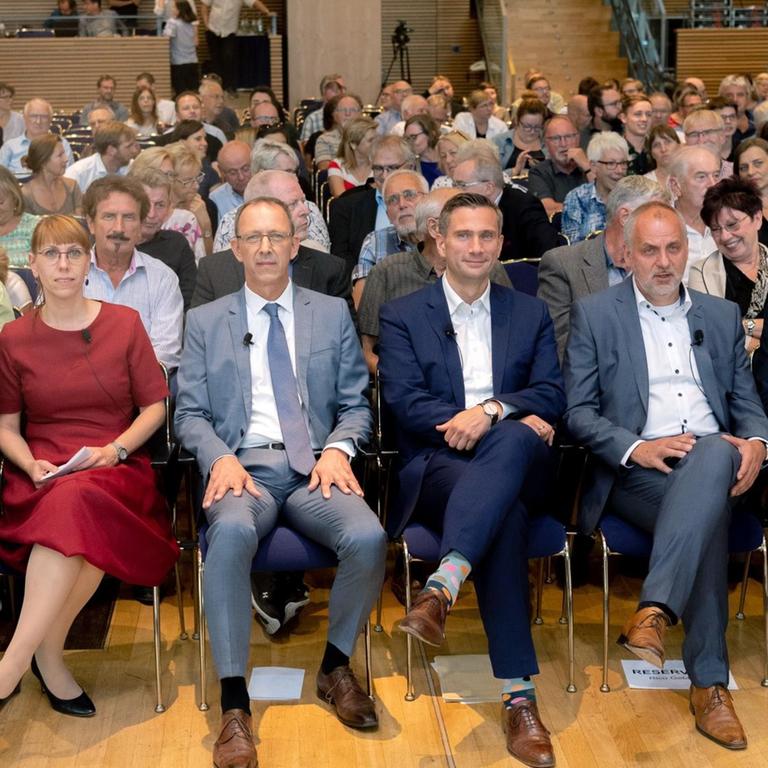 Spitzenkandidaten in Sachsen: Holger Zastrow (l-r), (FDP), Katja Meier, (Bündnis 90/Die Grünen), Jörg Urban, (AfD), Martin Dulig, (SPD), Rico Gebhardt, (Die Linke) und Michael Kretschmer (CDU), Ministerpräsident von Sachsen
