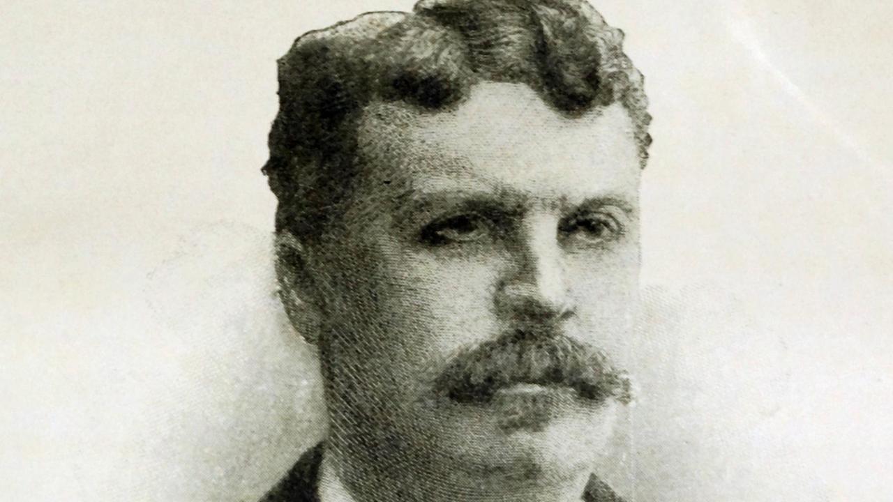 Portrait of Henri René Albert Guy de Maupassant (1850-1893) a French writer and representative of the naturalist school of writers. Dated 19th Century PUBLICATIONxINxGERxSUIxAUTxHUNxONLY Portrait of Henri Ren Albert Guy de Maupassant 1850 1893 a French Writer and Representative of The naturalist School of Writers dated 19th Century PUBLICATIONxINxGERxSUIxAUTxHUNxONLY