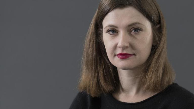 Porträt der Schriftstellerin Olga Grjasnowa. Porträt der Schriftstellerin Olga Grjasnowa.