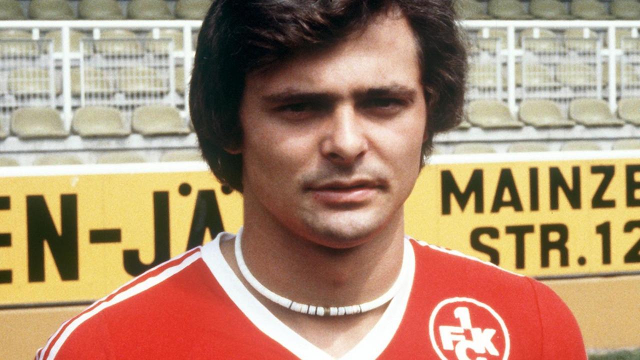 Der DDR-Nationalspieler Lutz Eigendorf blieb nach einem Freundschaftsspiel seines Klubs BFC Dynamo in Kaiserslautern 1979 in der Bundesrepublik. Der DDR-Nationalspieler Lutz Eigendorf blieb nach einem Freundschaftsspiel seines Klubs BFC Dynamo in Kaiserslautern 1979 in der Bundesrepublik.
