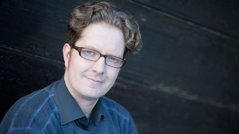 Der Autor Michael Meisheit publiziert auch unter dem Pseudonym Vanessa Mansini
Der Autor Michael Meisheit publiziert auch unter dem Pseudonym Vanessa Mansini