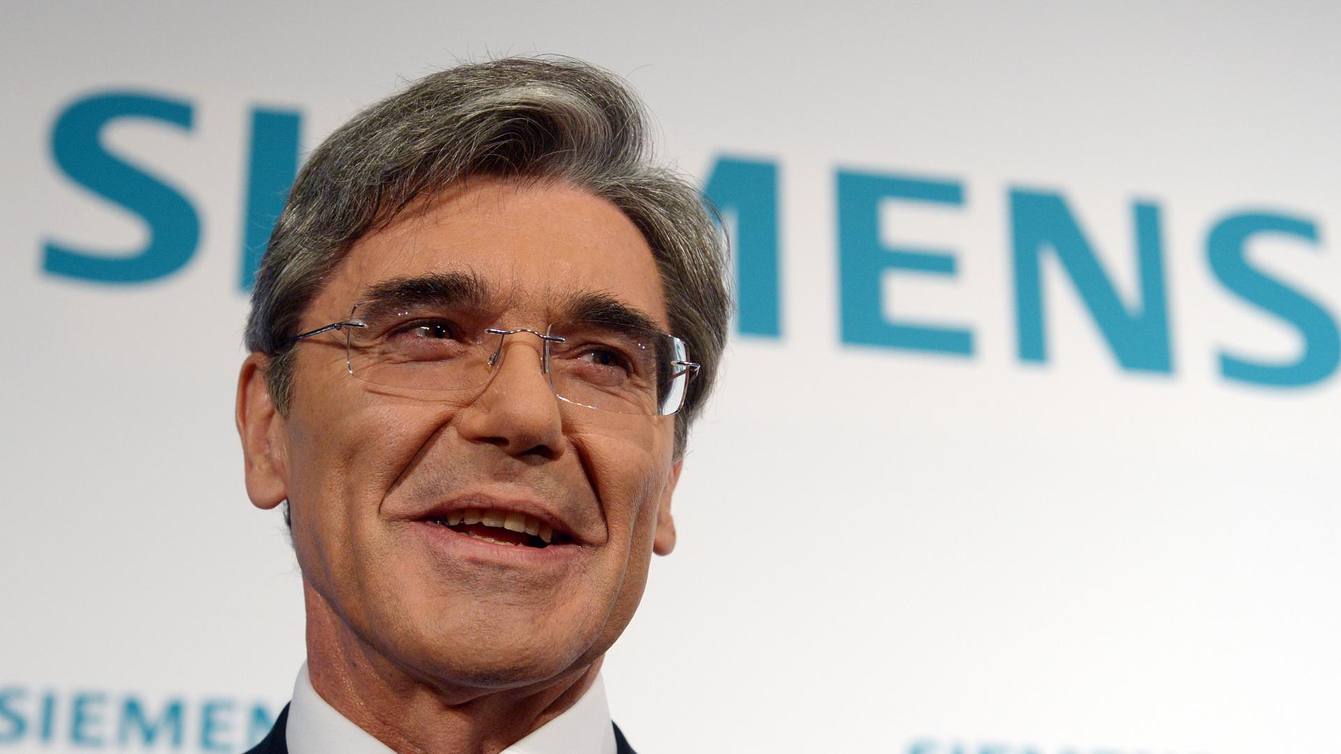 Der Vorstandsvorsitzende der Siemens AG, Joe Kaeser, vor der Siemens Halbjahres-Pressekonferenz am 07.05.2014 in Berlin.