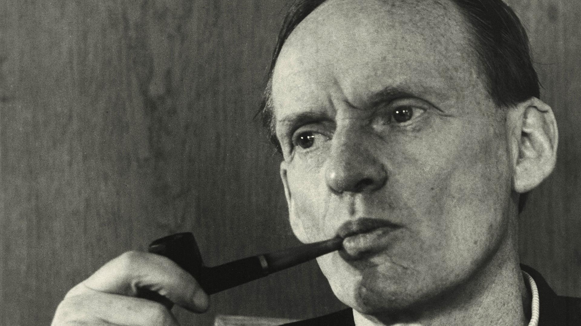 Architekt Hans Scharoun um das Jahr 1950. Architekt Hans Scharoun um das Jahr 1950.