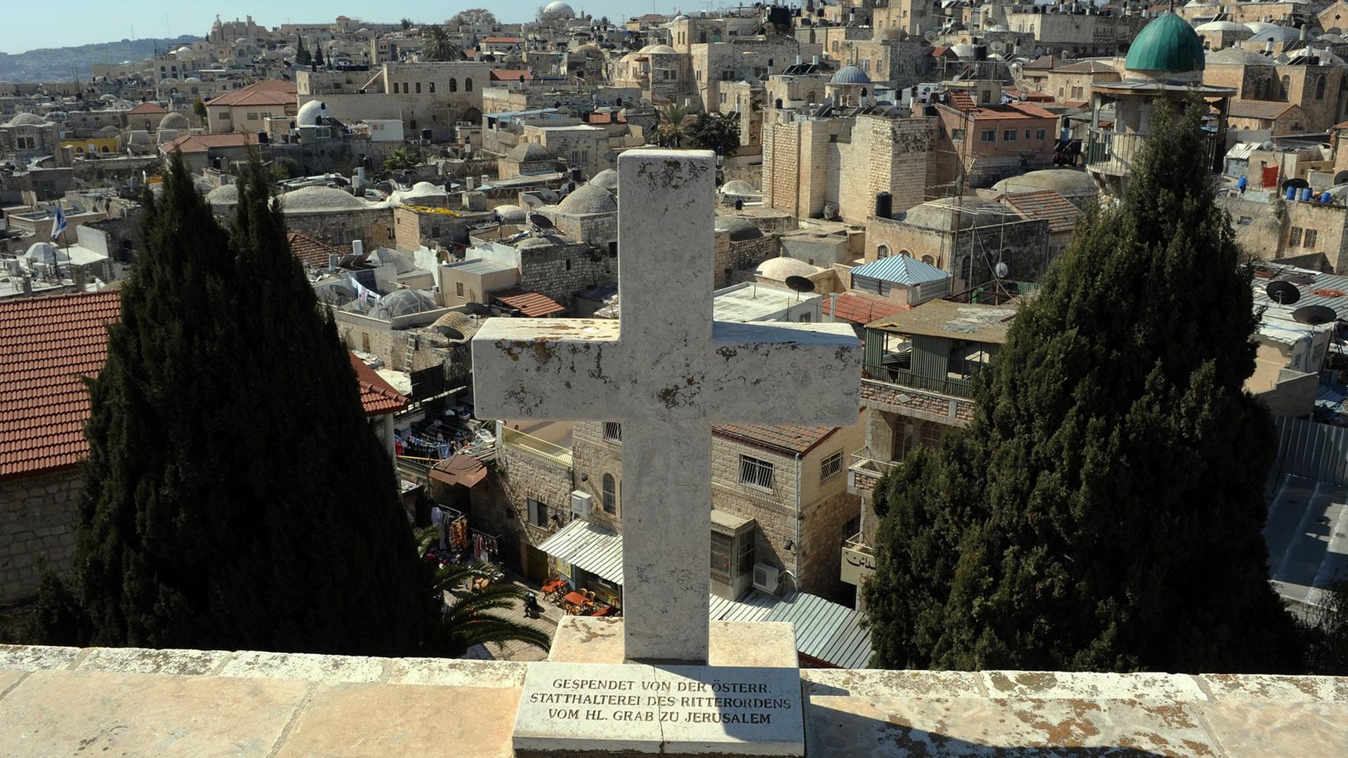 Blick auf das christliche Viertel in der Altstadt von Jerusalem Blick auf das christliche Viertel in der Altstadt von Jerusalem