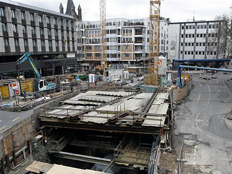 Eine Baustelle der Kölner U-Bahn in der Innenstadt Eine Baustelle der Kölner U-Bahn in der Innenstadt