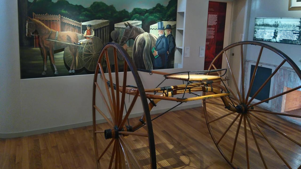 Im Traber-Museum von Grobois wird die Geschichte des Trabrennsports in Frankreich gezeigt