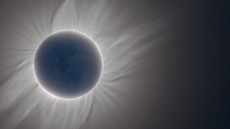 Schönes Foto einer totalen Sonnenfinsternis, aber Stifters Text ist viel deutlicher