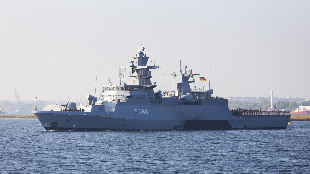 05.10.2018: Die Korvette "Braunschweig" läuft nach rund fünf Monaten Nato-Einsatz in ihren Heimathafen ein 05.10.2018: Die Korvette "Braunschweig" läuft nach rund fünf Monaten Nato-Einsatz in ihren Heimathafen ein