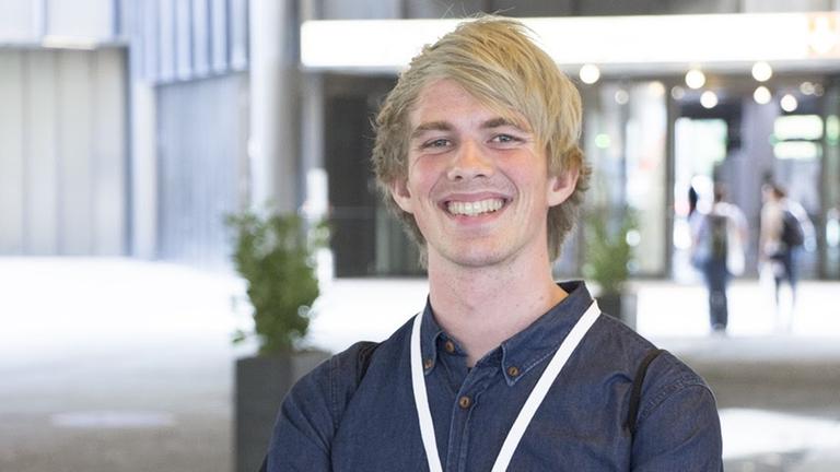 Der Student Tobias Polsfuß Der Student Tobias Polsfuß
