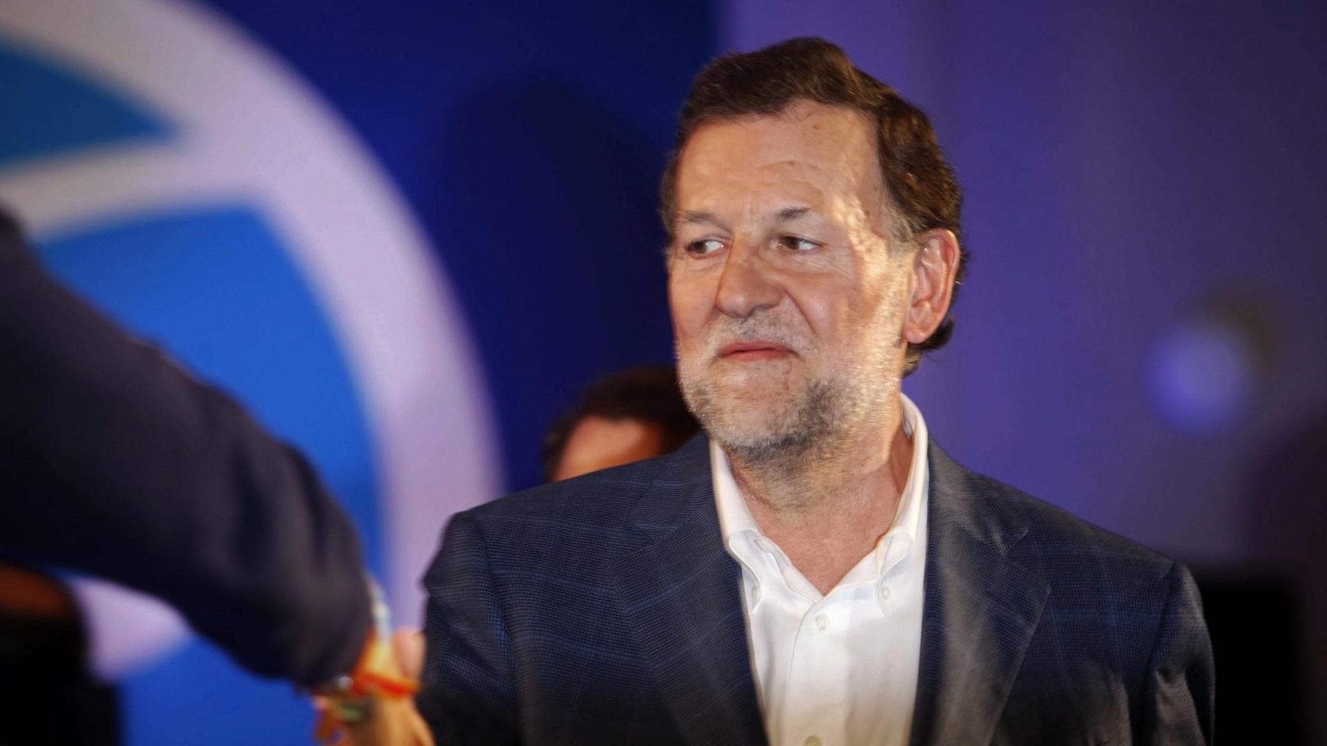 Spaniens Premierminister und Spitzenkandidat der konservativen Volkspartei Mariano Rajoy bei einer Wahlkampfveranstaltung in La Coruna.