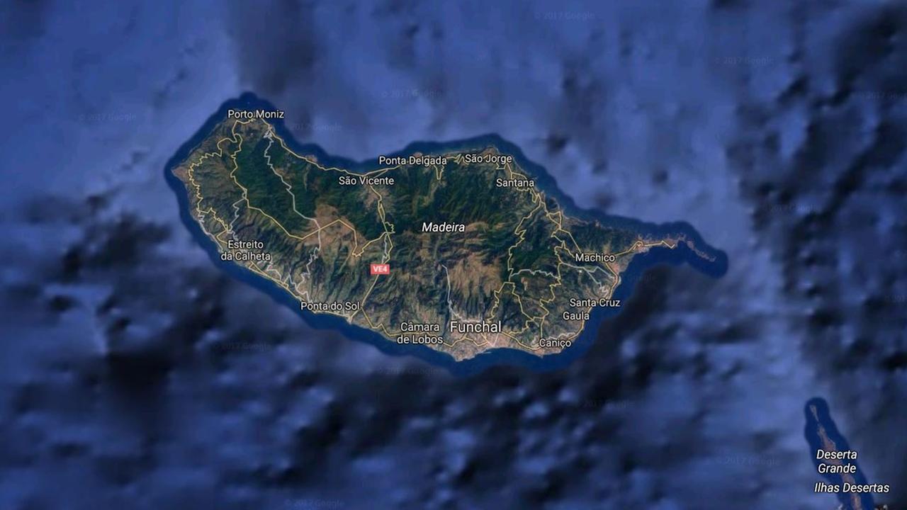 Die portugiesische Insel Madeira aus der Luft fotografiert. Die portugiesische Insel Madeira aus der Luft fotografiert.