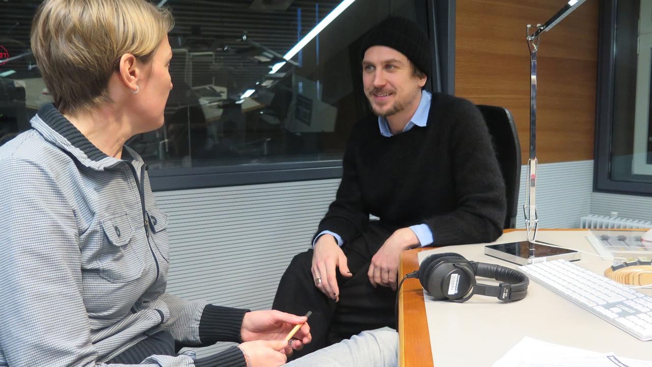 Der Schauspieler Lars Eidinger mit Susanne Burkhardt Der Schauspieler Lars Eidinger mit Susanne Burkhardt