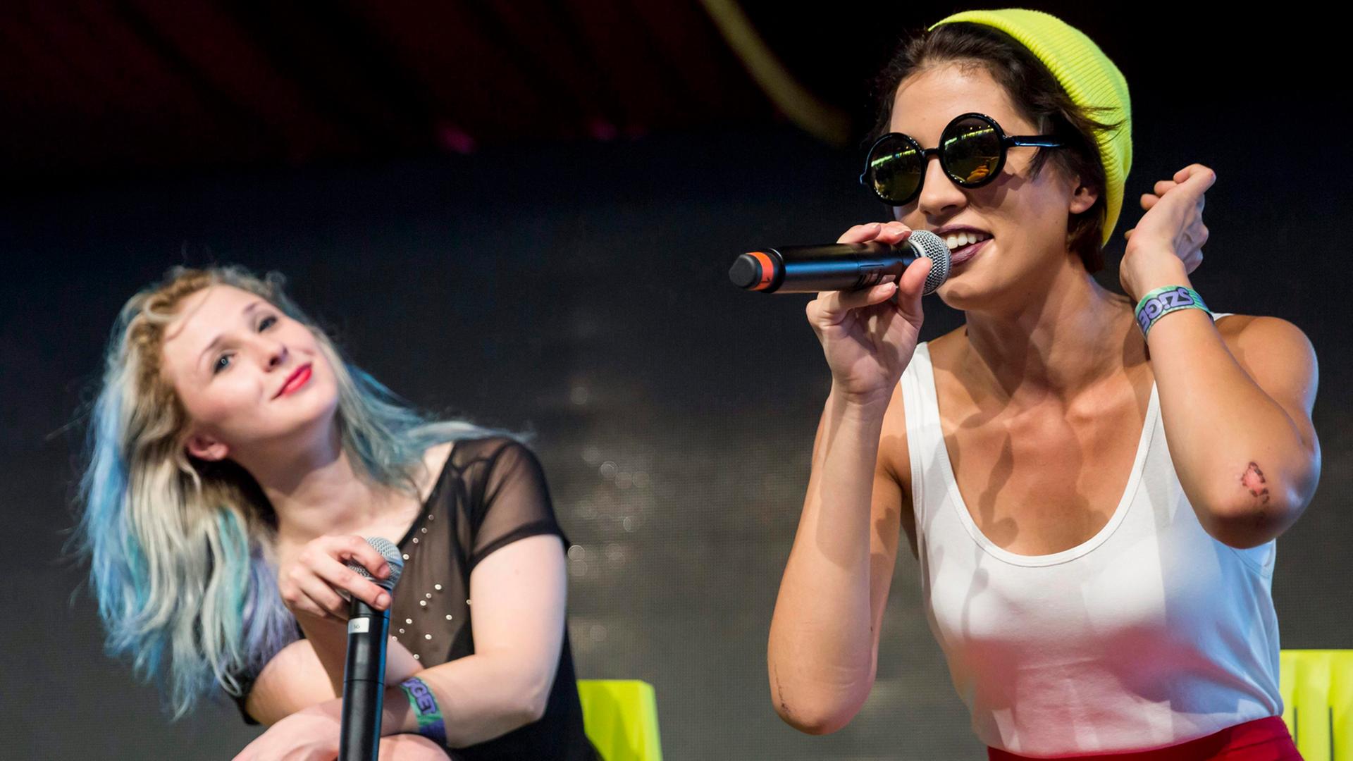 Überraschungsgast beim Budapester Szigetfestival: die russische Punk-Band Pussy Riot. Überraschungsgast beim Budapester Szigetfestival: die russische Punk-Band Pussy Riot.