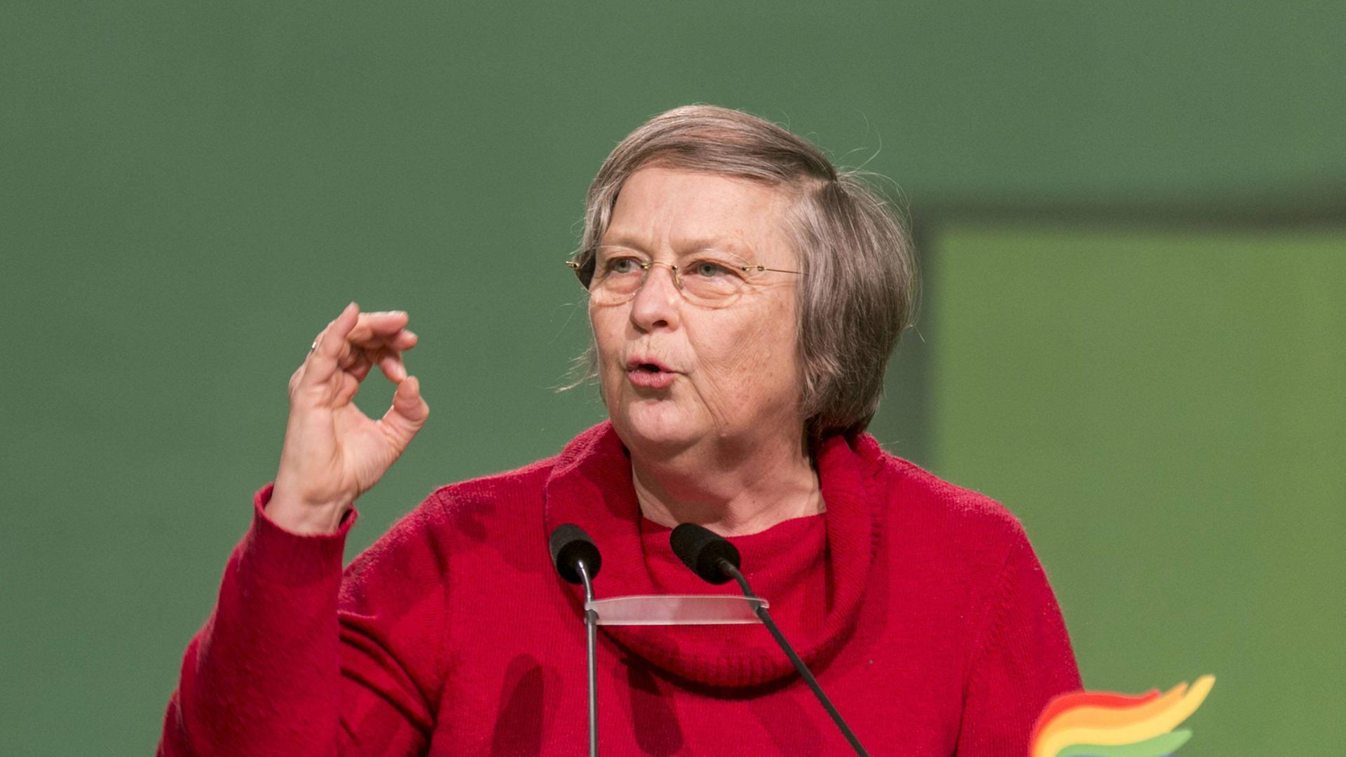 Bärbel Höhn auf dem Bundesparteitag der Grünen 2014 Bärbel Höhn auf dem Bundesparteitag der Grünen 2014