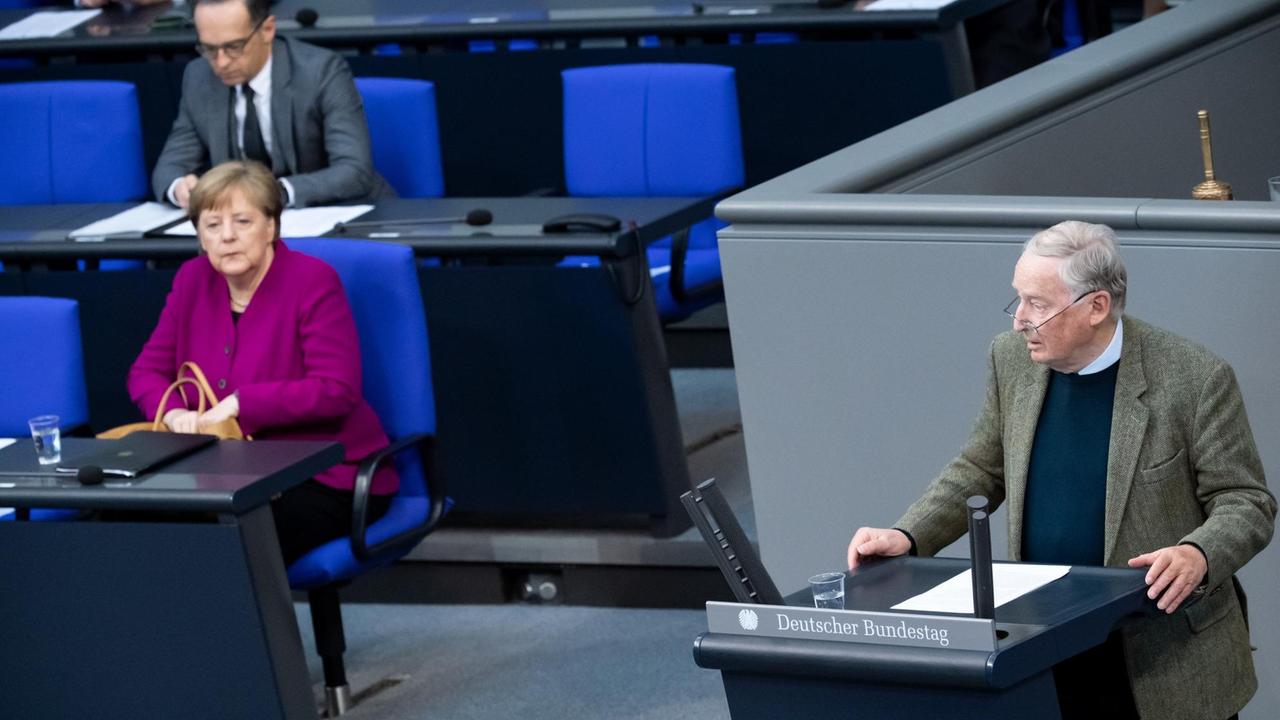 Alexander Gauland, Vorsitzender der AfD-Bundestagsfraktion, spricht in der Plenarsitzung des Deutschen Bundestages