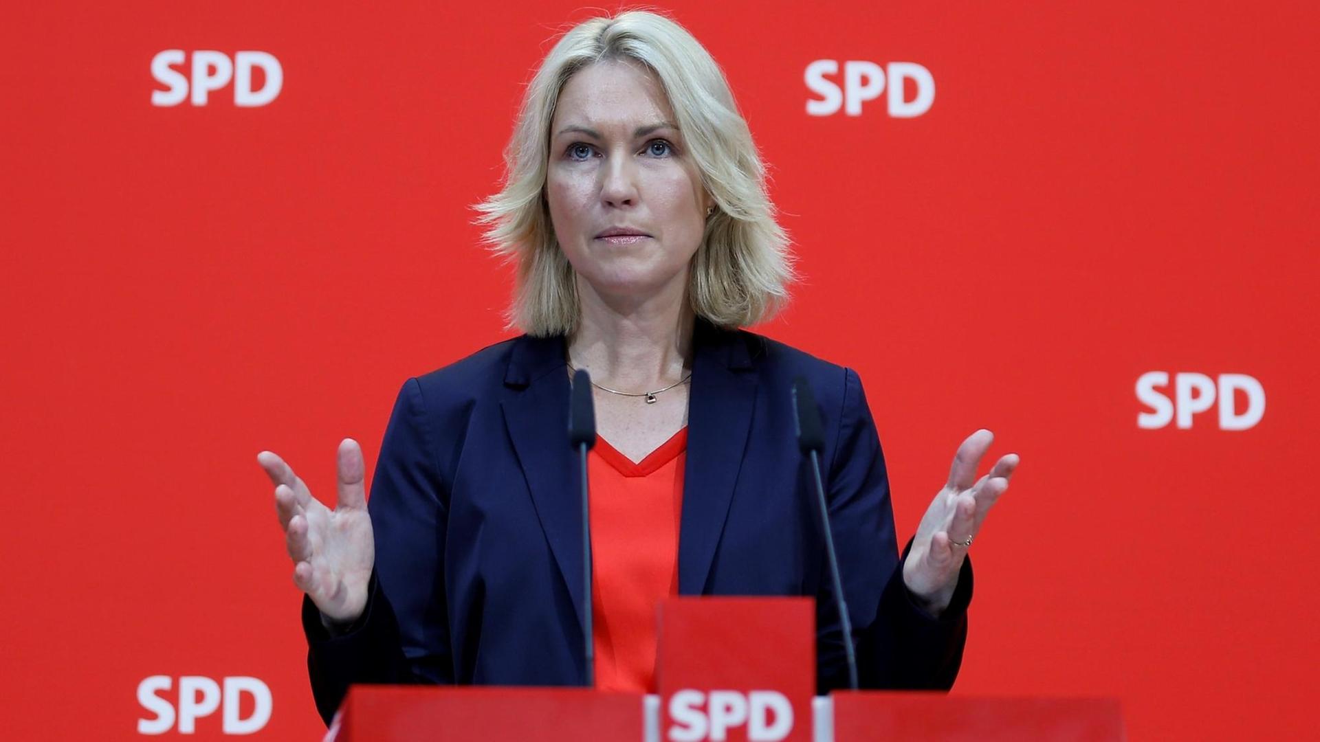 Die kommissarische SPD-Vorsitzende Manuela Schwesig Die kommissarische SPD-Vorsitzende Manuela Schwesig