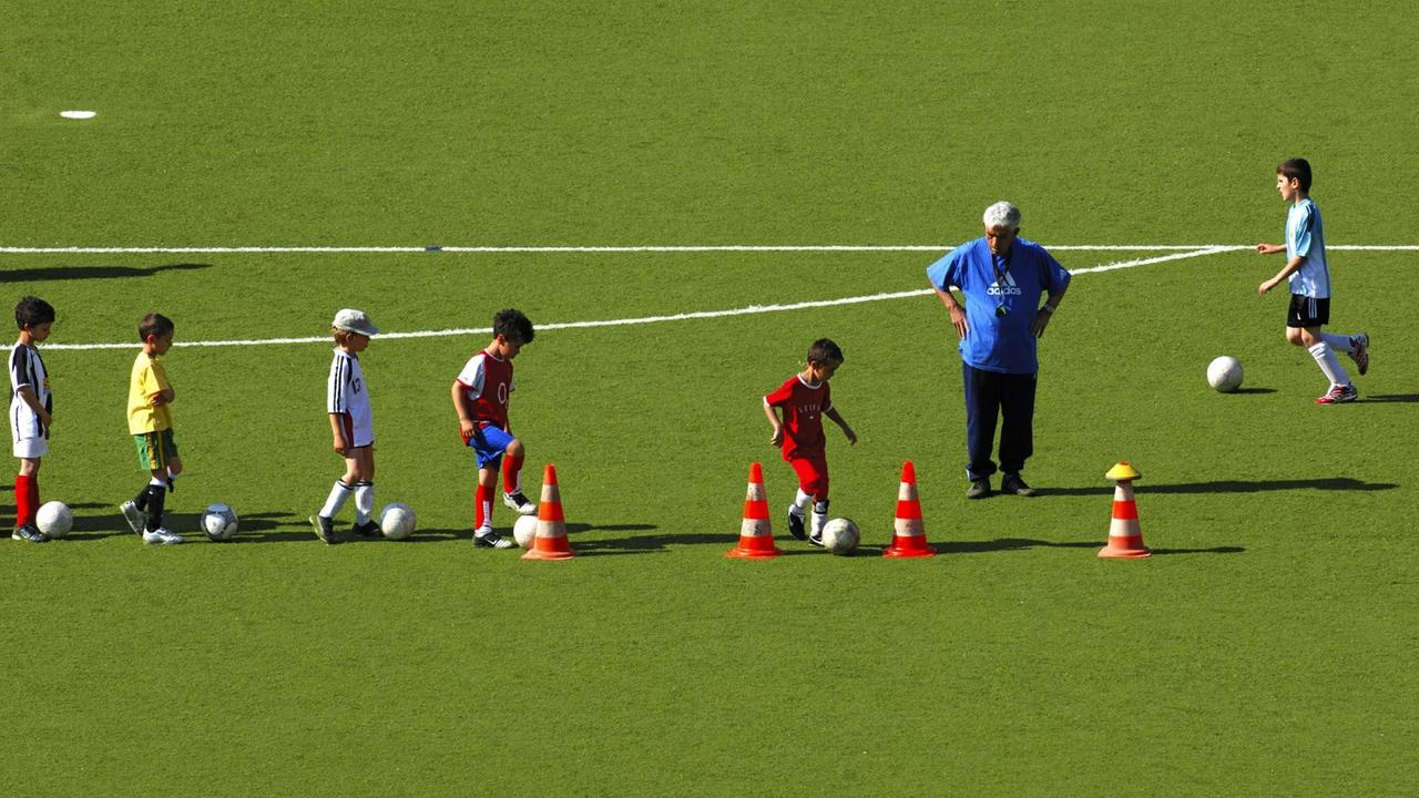 Fussballtraining für Jugendliche Fussballtraining für Jugendliche
