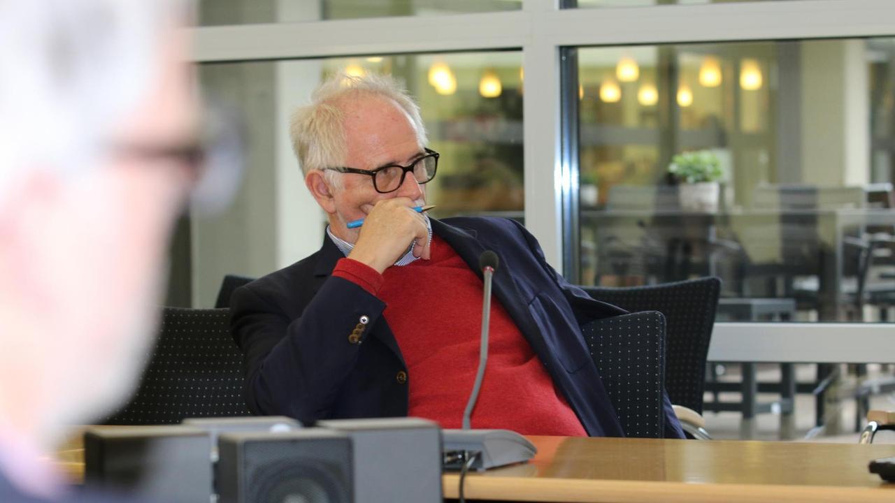 Rolf Clement im Hintergrundgespräch am 28.10.2016. Rolf Clement im Hintergrundgespräch am 28.10.2016.