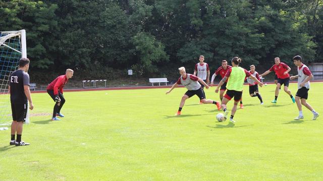 Training beim Fußball-Regionalligsten Viktoria Köln