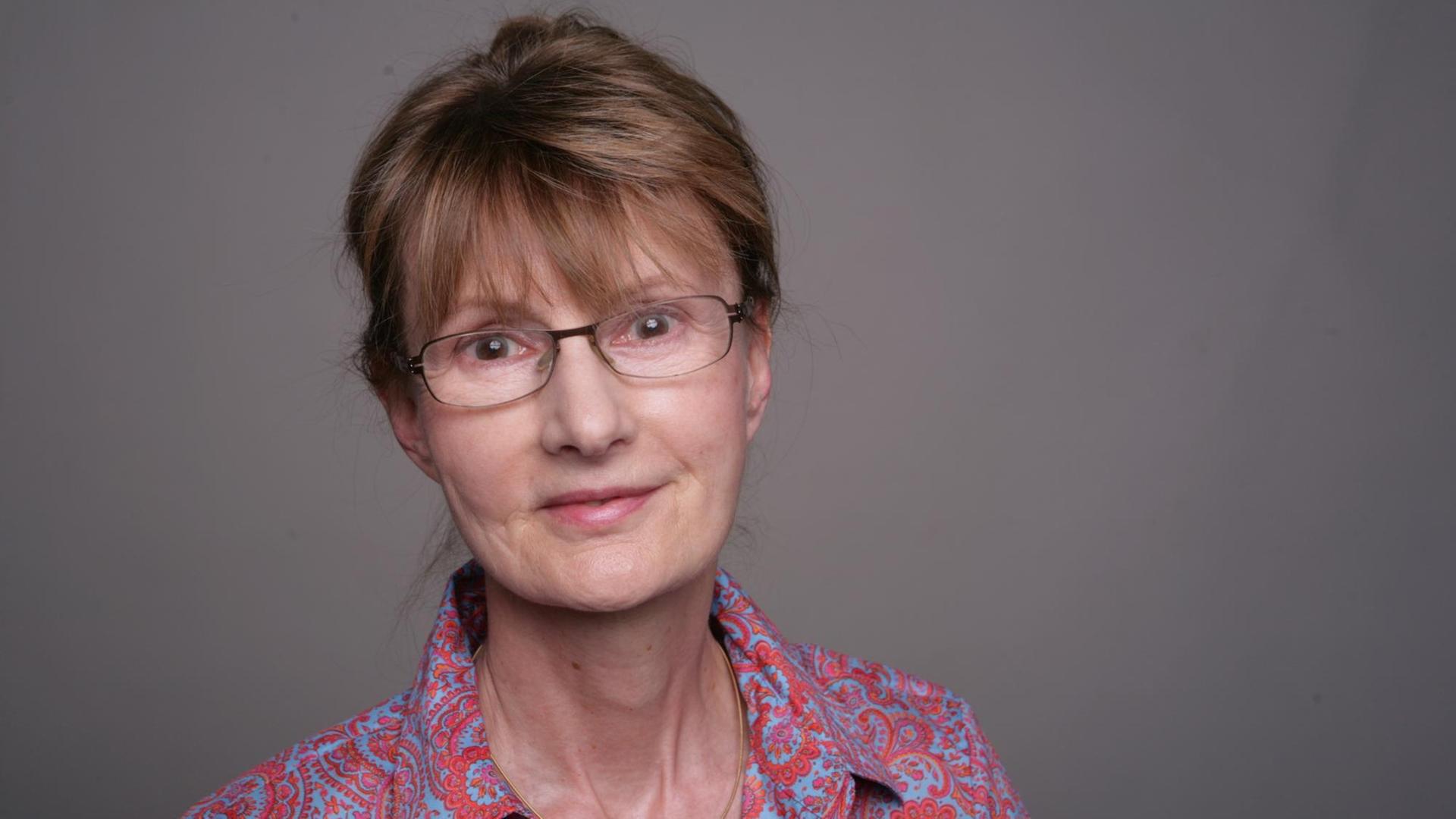 Prof. Dr. Dorothea Wendebourg ist Kirchenhistorikerin am Lehrstuhl für Kirchengeschichte mit Schwerpunkt Mittlere und Neuere Kirchengeschichte/ Reformationsgeschichte an der Humboldt-Universität Berlin. Prof. Dr. Dorothea Wendebourg ist Kirchenhistorikerin am Lehrstuhl für Kirchengeschichte mit Schwerpunkt Mittlere und Neuere Kirchengeschichte/ Reformationsgeschichte an der Humboldt-Universität Berlin.