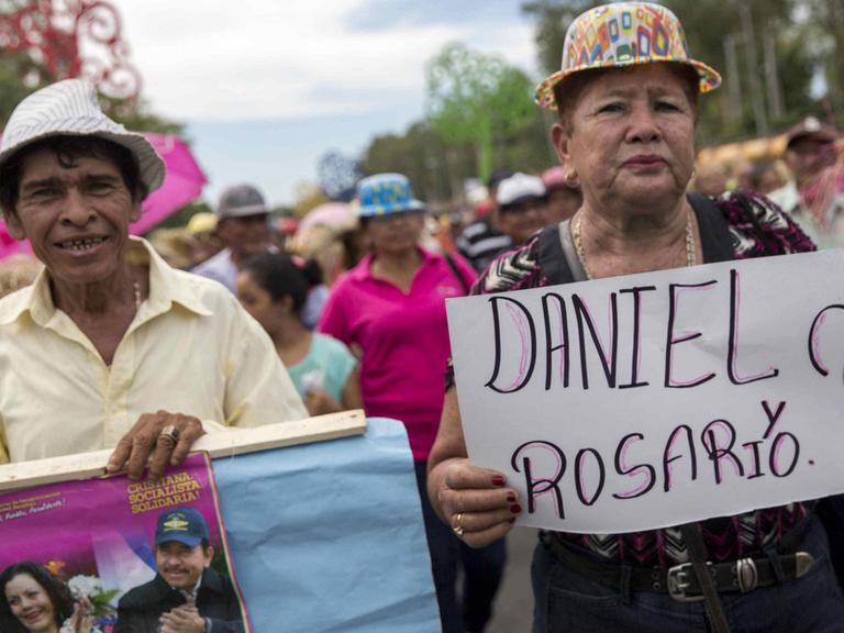 Demonstrantion der Unterstützer von Präsident Daniel Ortega am 12. Oktober in Managua