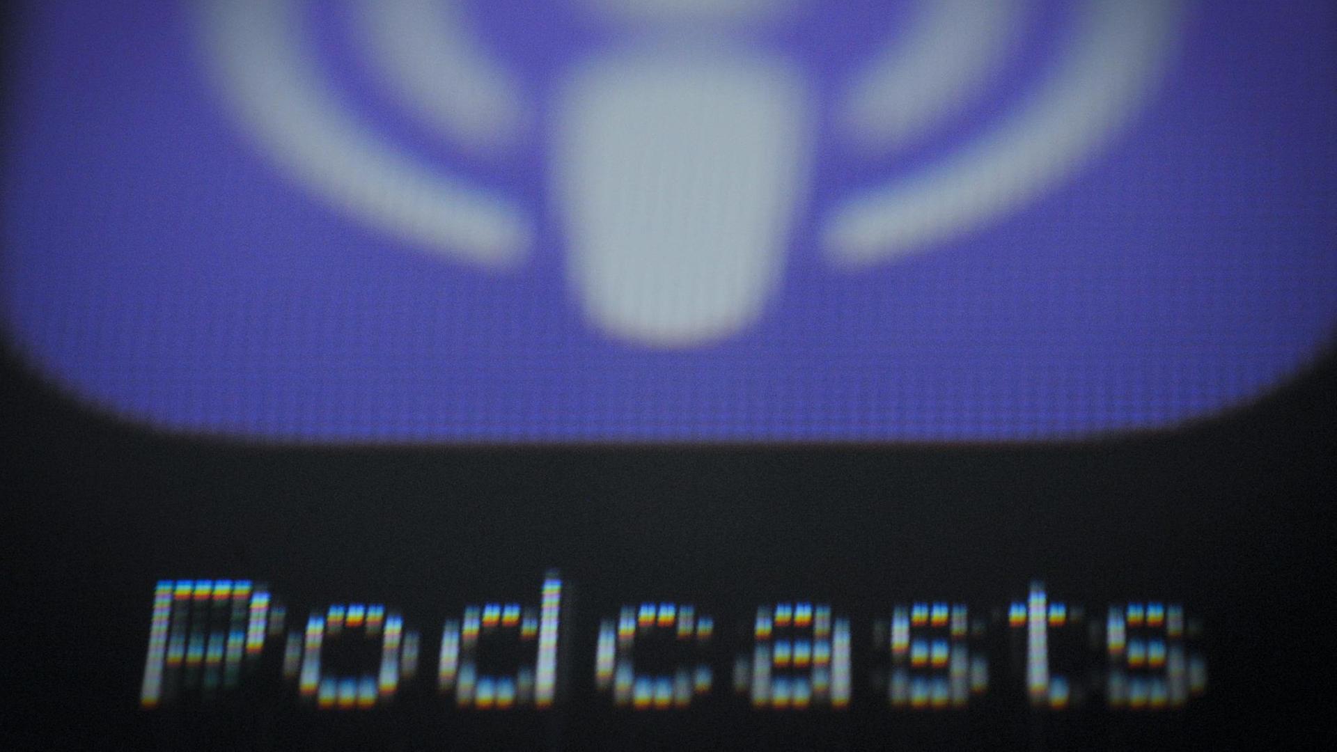 Pocast App Logo auf einem Apple iPad.
