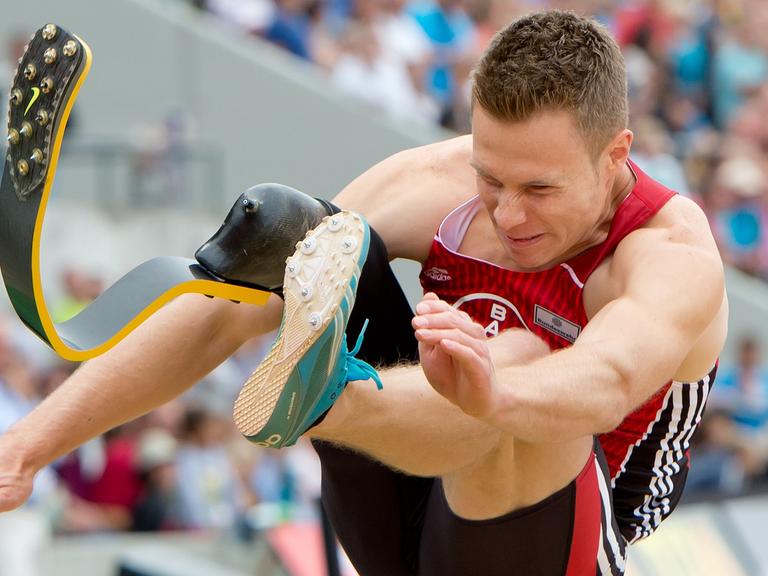 Markus Rehm beim Weitsprung.