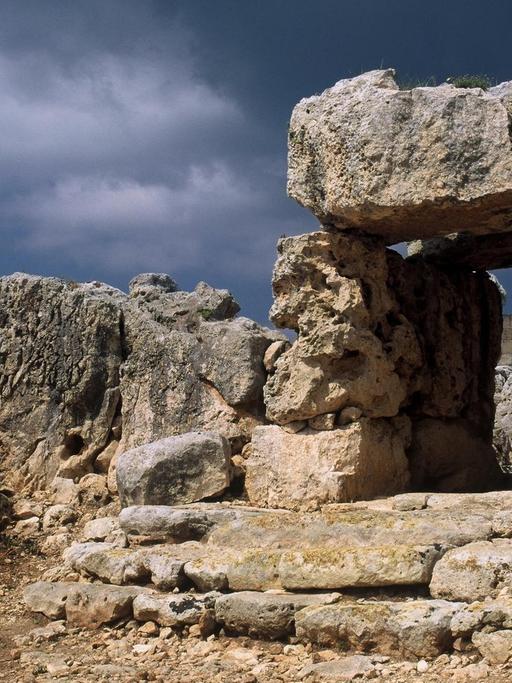 Blick auf die megalithische Tempelanlage von Ta'Hagrat bei Mgarr auf Malta (undatiert)