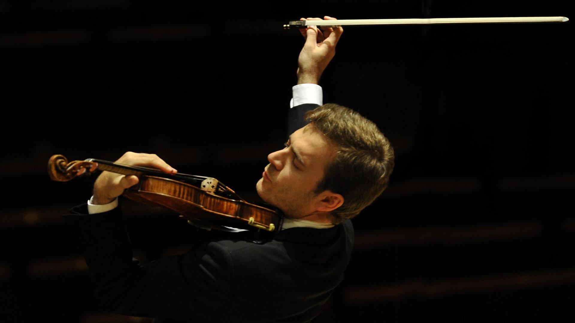 Der Geiger und Dirigent Renaud Capuçon Der Geiger und Dirigent Renaud Capuçon